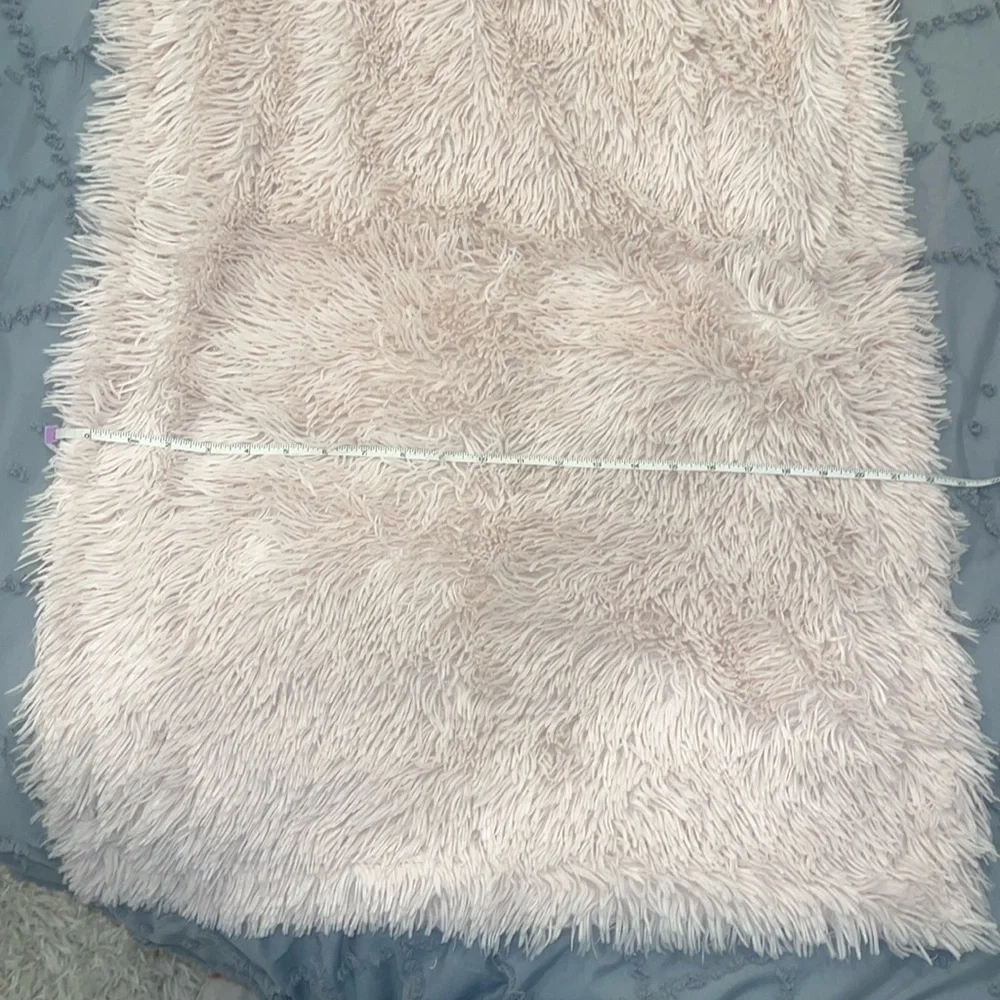NWOT pink fuzzy pillow sham